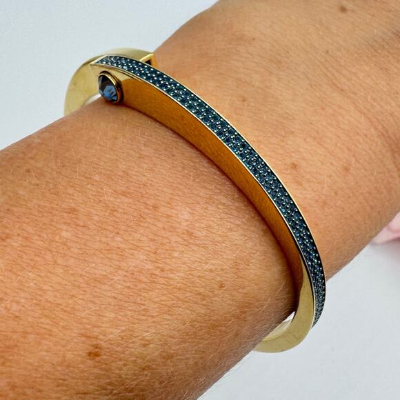 Swarovski Blue Pave Gold Tone Hinge Bangle Bracelet Swan Signed Rare Fits 7 1/4” - Picture 6 of 16